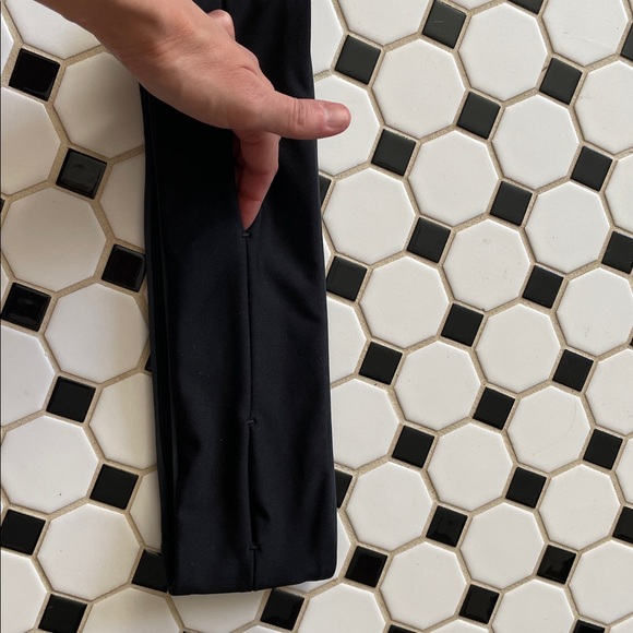 FlipBelt zipper running belt - Picture 4 of 4